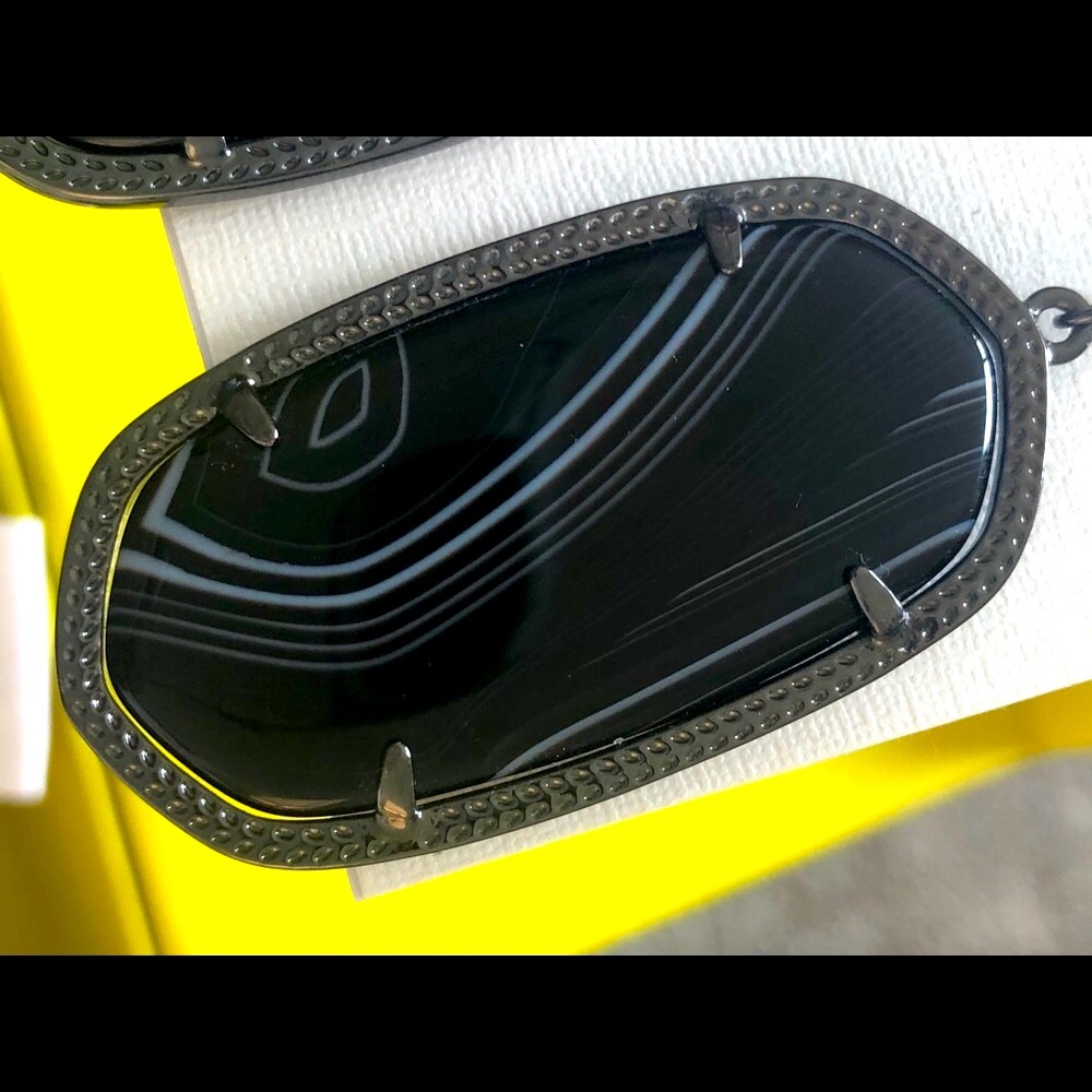 NWOT RARE & Retired Kendra Scott Danielle Earrings Black Banded Agate & Gunmetal - Picture 8 of 14